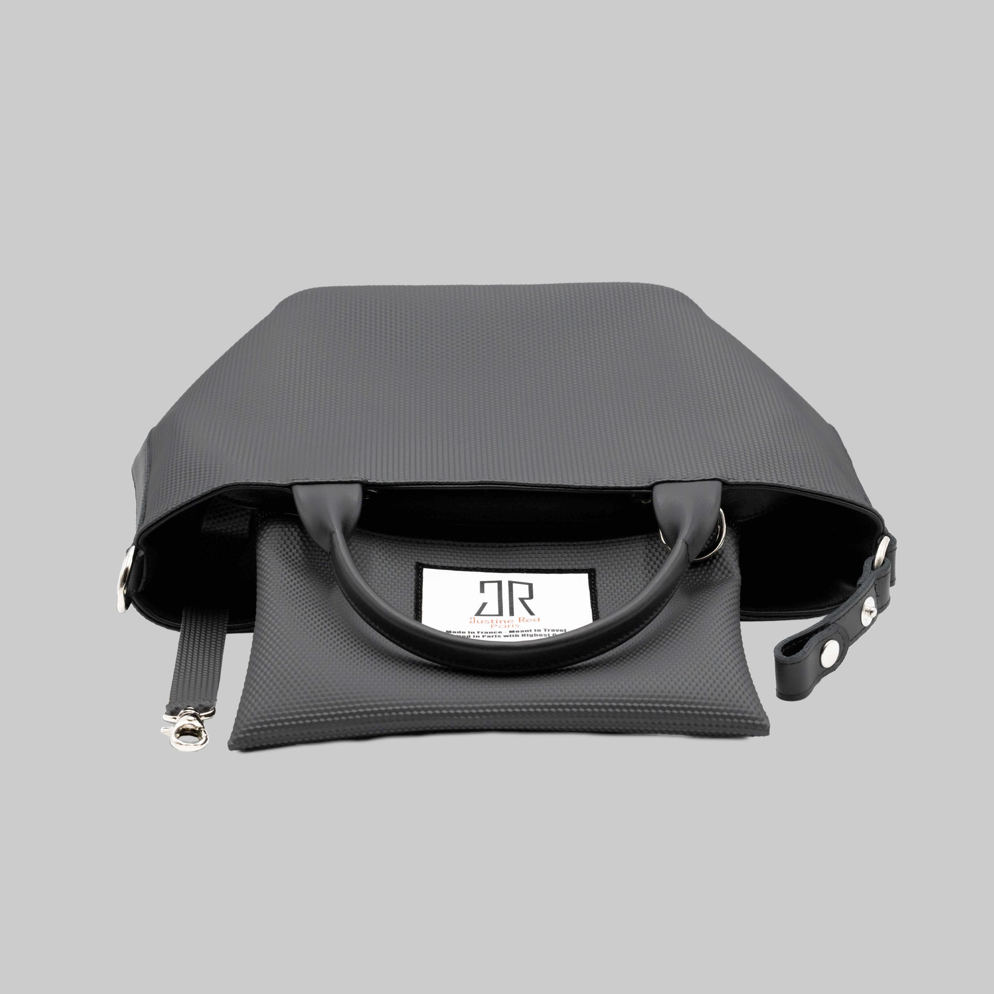 Le 600 3D Hard Top Graphite