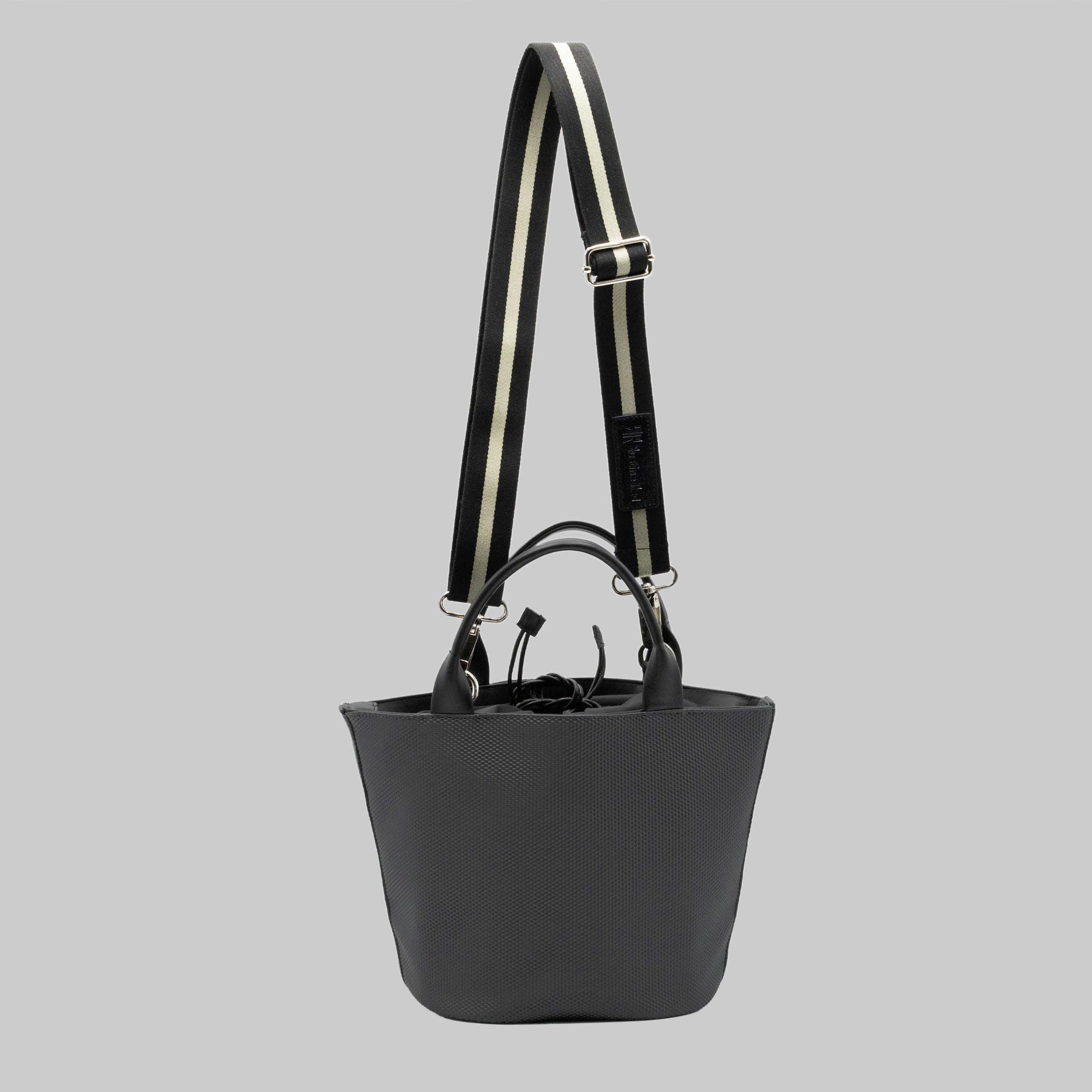 Le 600 3D Soft Top Graphite