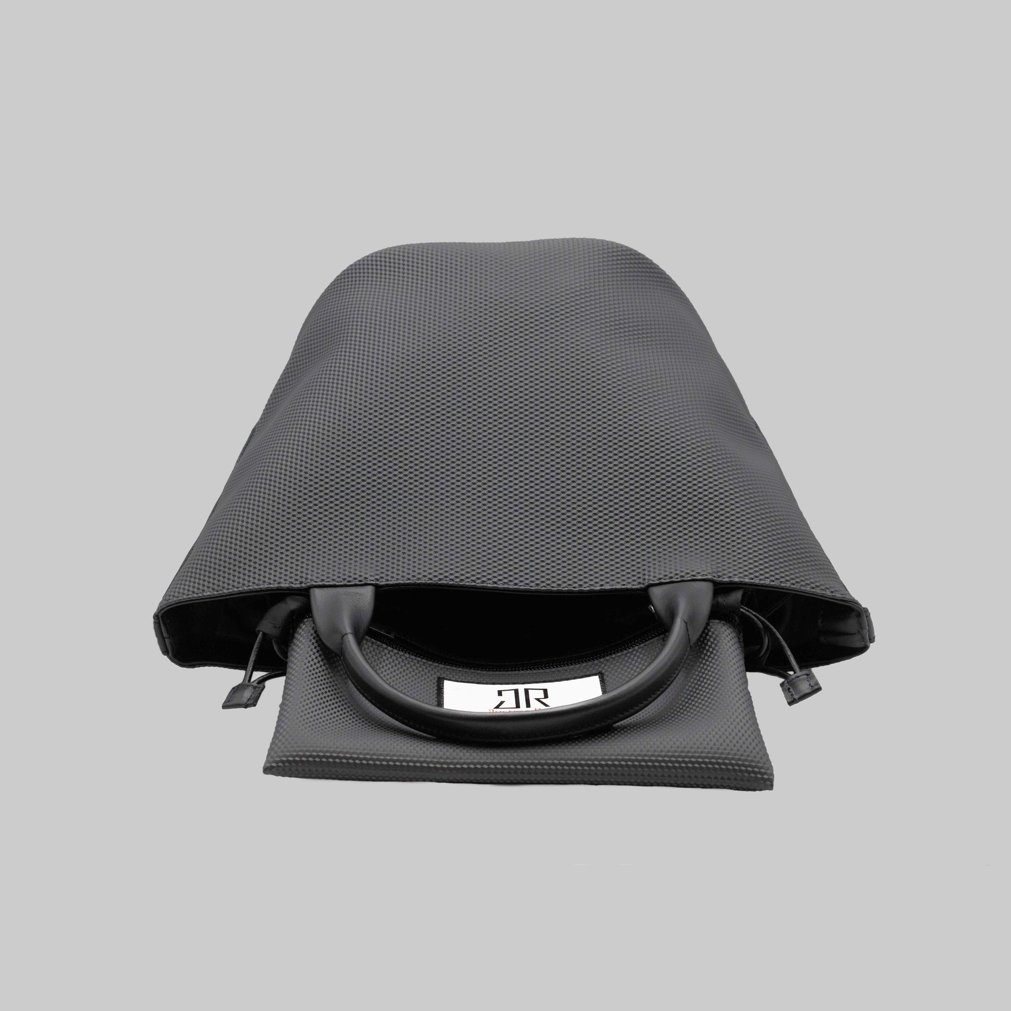 Le 600 3D Soft Top Graphite