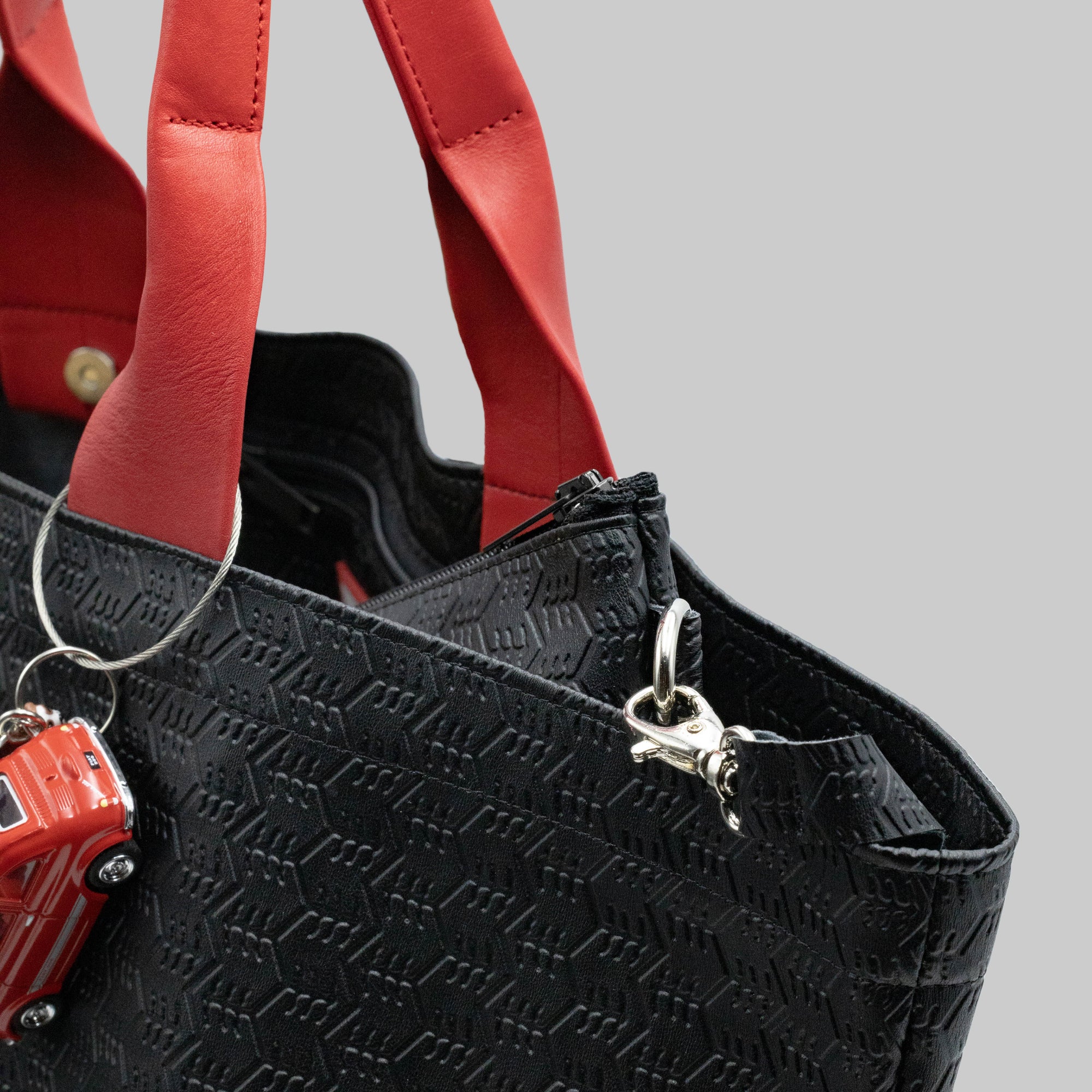 Road Runners Zzyzx Rd Medium with Maxi Pouch Italian Red